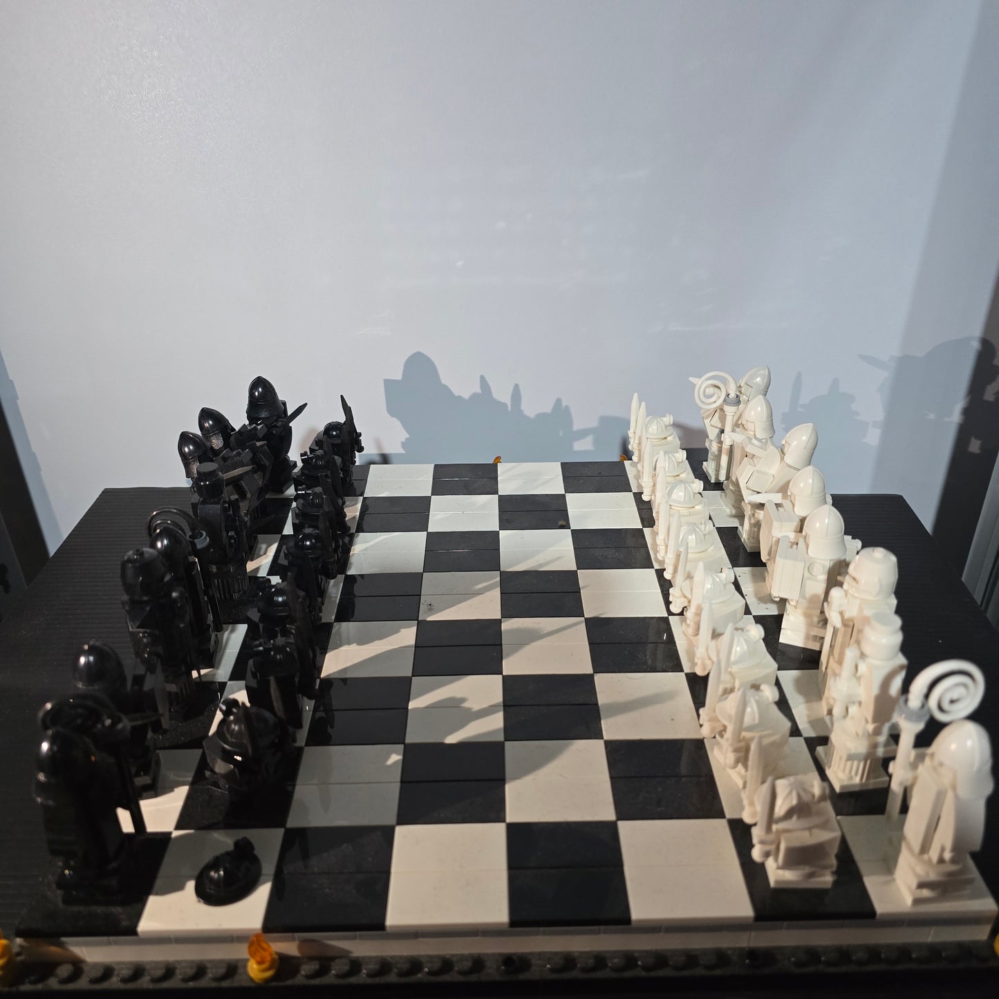 LEGO Harry Potter Hogwarts Wizard's Chess set (76392).